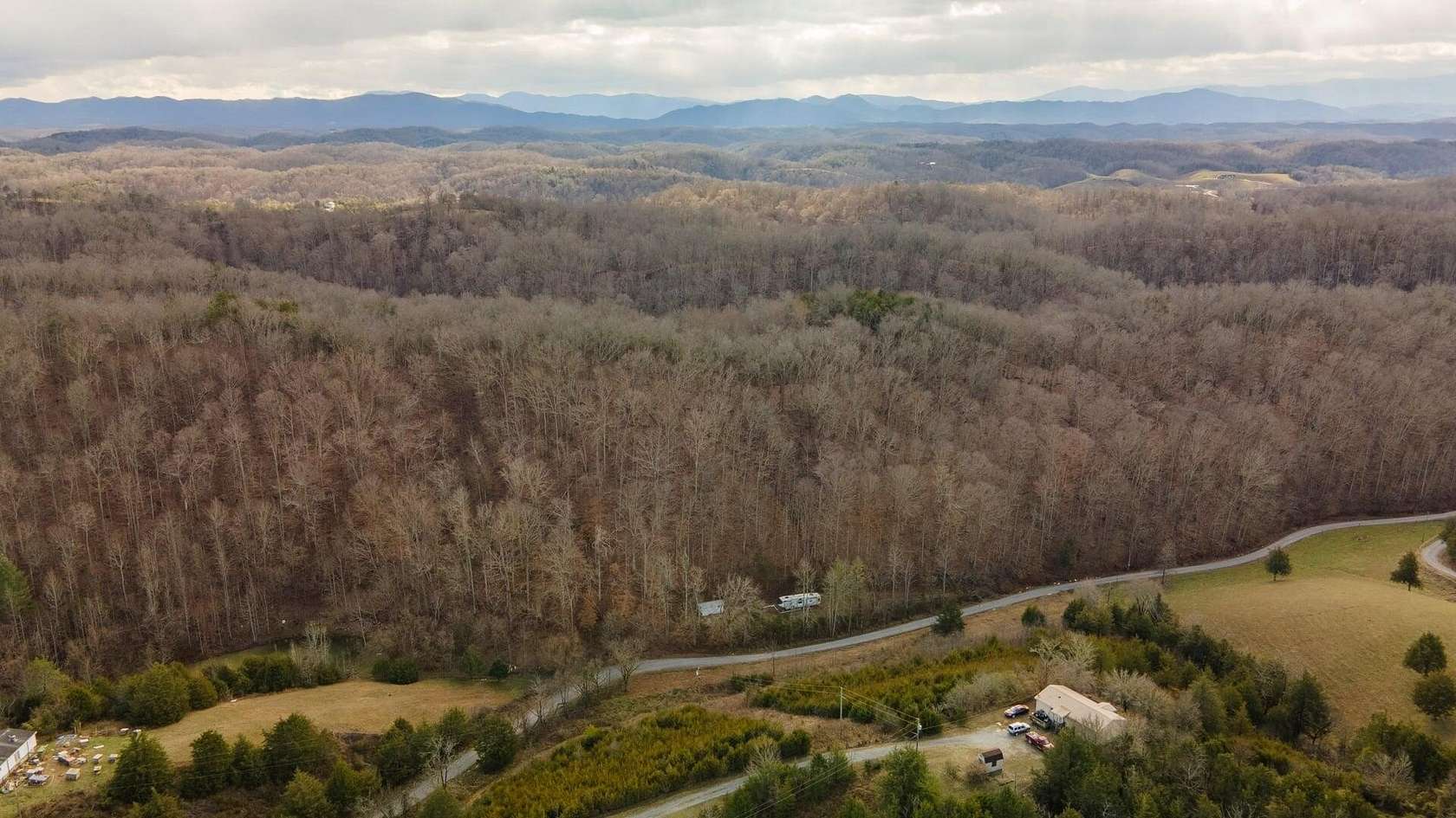 5.39 Acres of Residential Land for Sale in Bybee, Tennessee