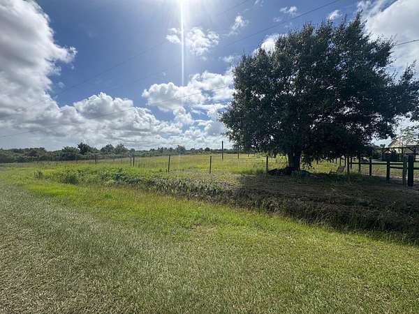 1.13 Acres of Residential Land for Sale in Okeechobee, Florida
