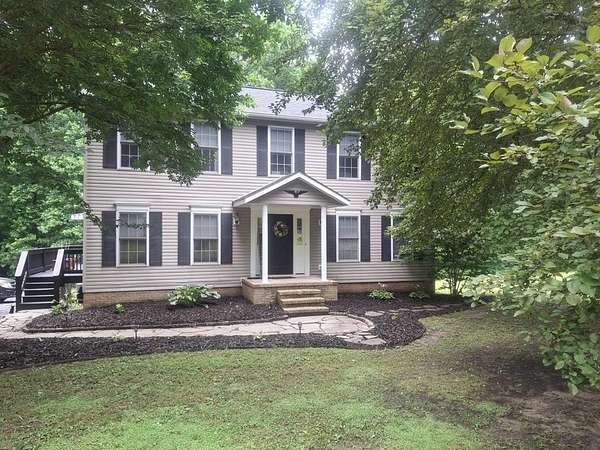 3.65 Acres of Land with Home for Sale in Farmville, Virginia