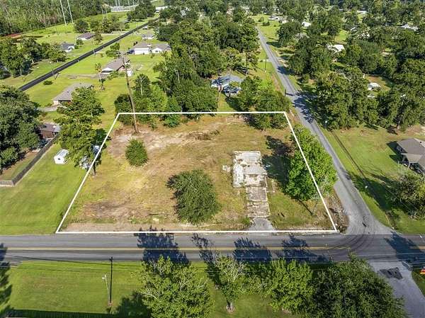 0.99 Acres of Residential Land for Sale in Moss Bluff, Louisiana