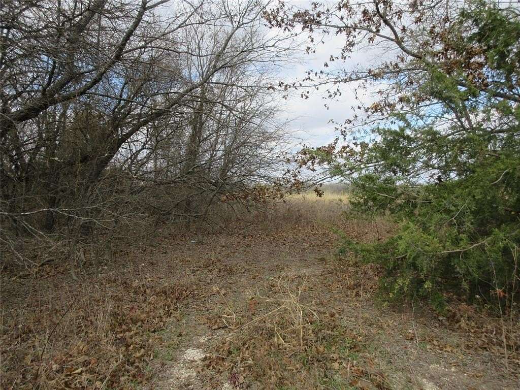 15.5 Acres of Land for Sale in Bonham, Texas