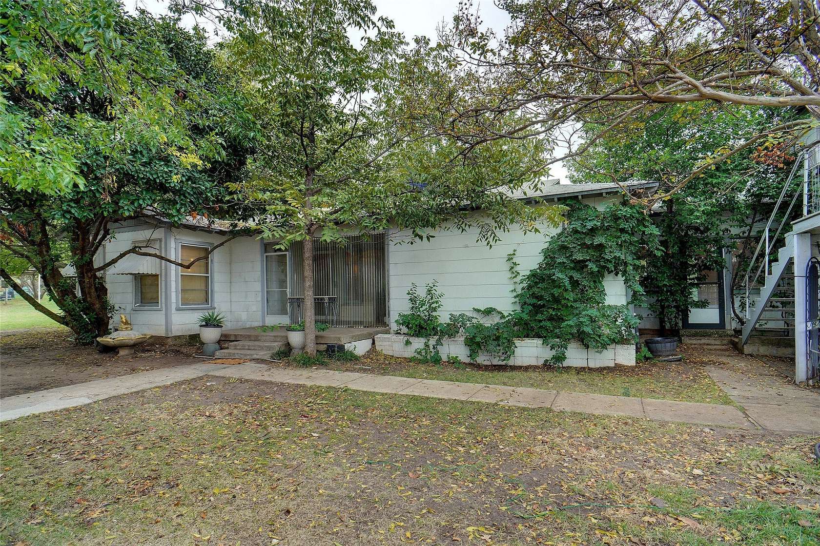 2 Acres of Commercial Land for Sale in Azle, Texas