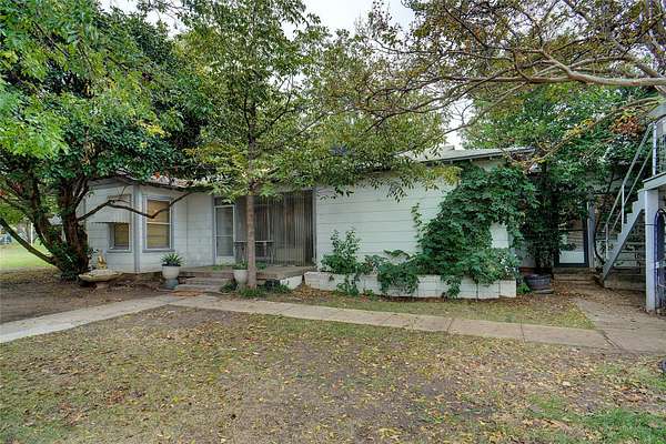 2 Acres of Commercial Land for Sale in Azle, Texas
