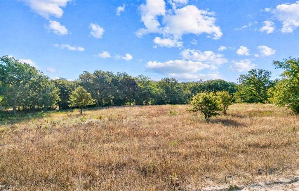1.12 Acres of Residential Land for Sale in Springtown, Texas