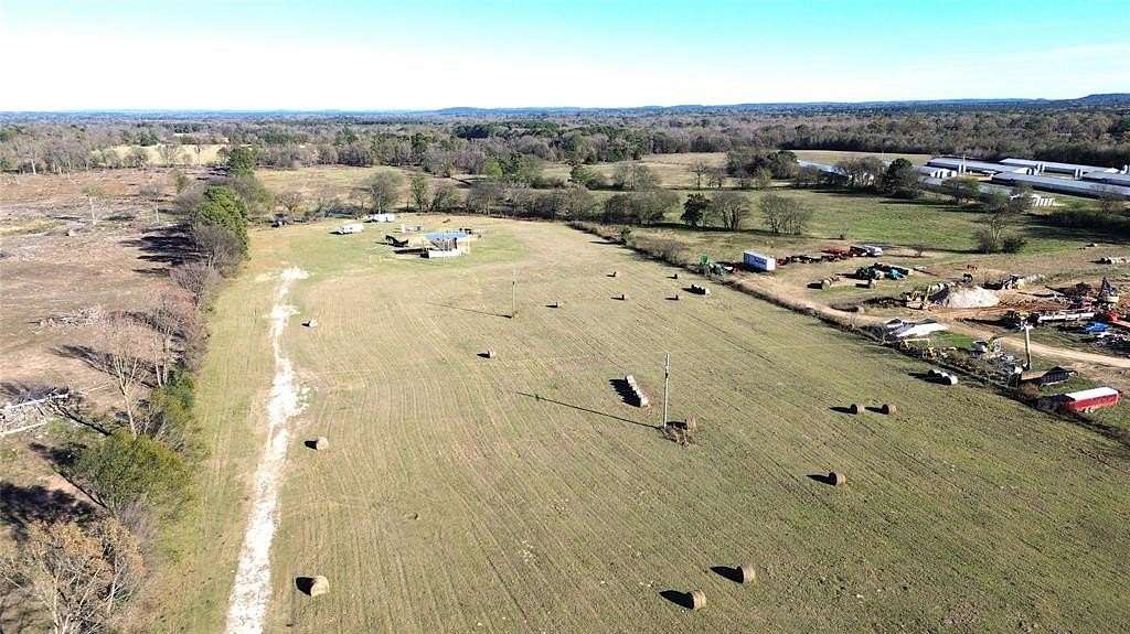 25.1 Acres of Agricultural & Residential Land for Sale in Pittsburg, Texas