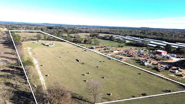 25.1 Acres of Land for Sale in Pittsburg, Texas