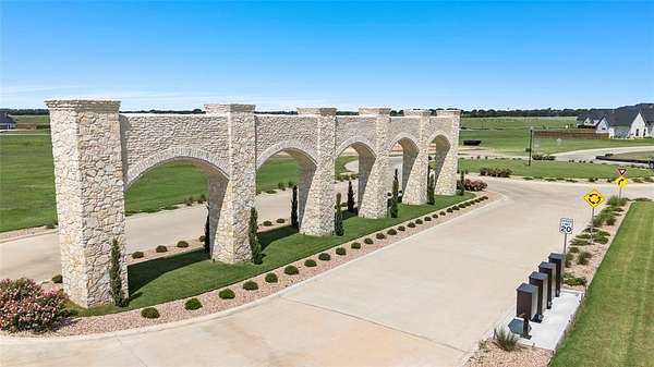 6.5 Acres of Residential Land for Sale in Lorena, Texas