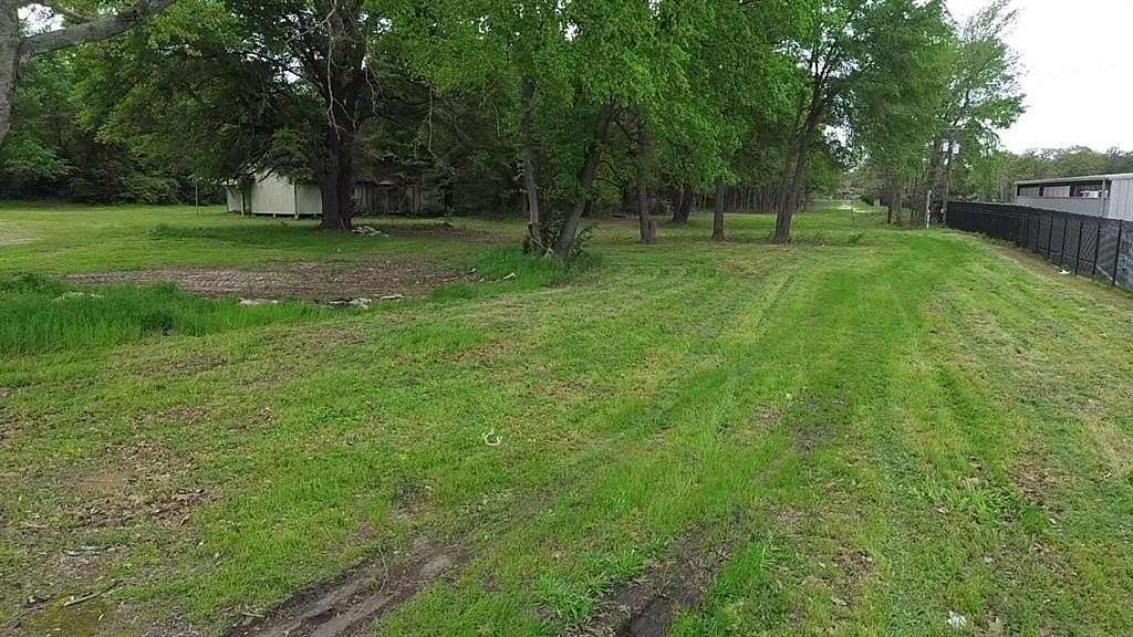 3 Acres of Commercial Land for Sale in Tyler, Texas