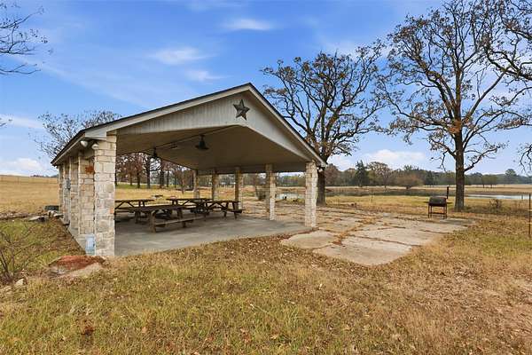 13 Acres of Land for Sale in Sulphur Springs, Texas
