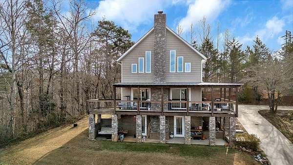 5 Acres of Residential Land with Home for Sale in Westminster, South Carolina