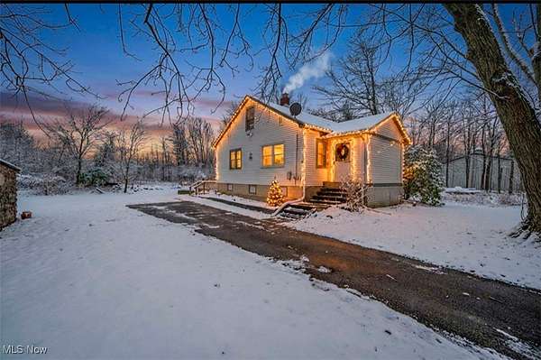 10.5 Acres of Land with Home for Sale in Geneva, Ohio