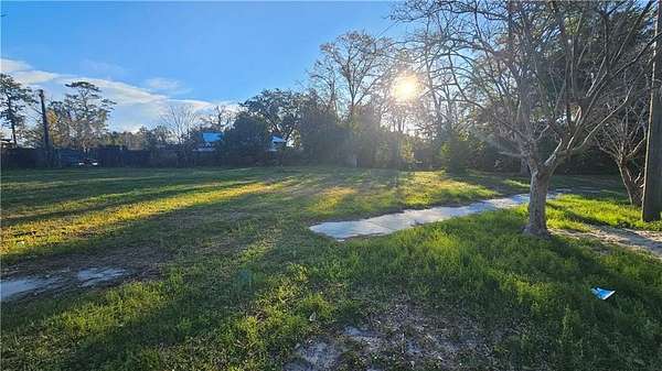 0.15 Acres of Land for Sale in Waycross, Georgia