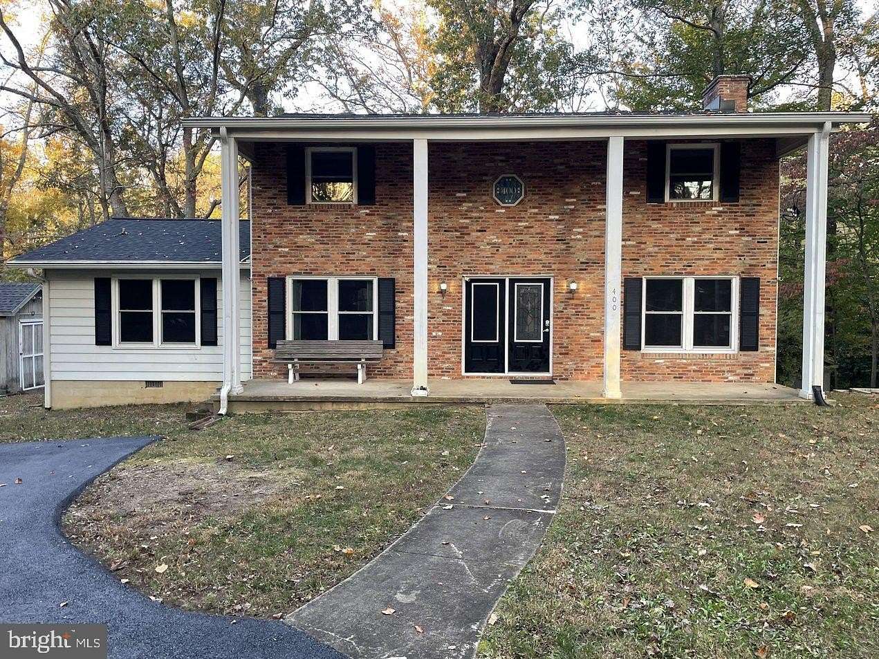 1.5 Acres of Residential Land with Home for Lease in Riva, Maryland