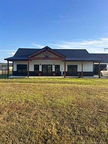 3.9 Acres of Residential Land with Home for Sale in Fort Gibson, Oklahoma