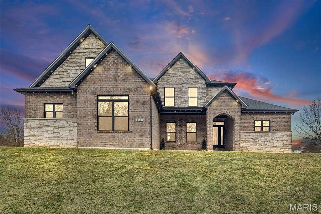 2.23 Acres of Residential Land with Home for Sale in Godfrey, Illinois