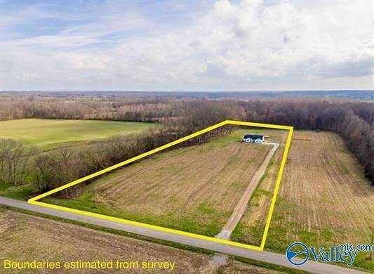 7.6 Acres of Land with Home for Sale in Ardmore, Tennessee