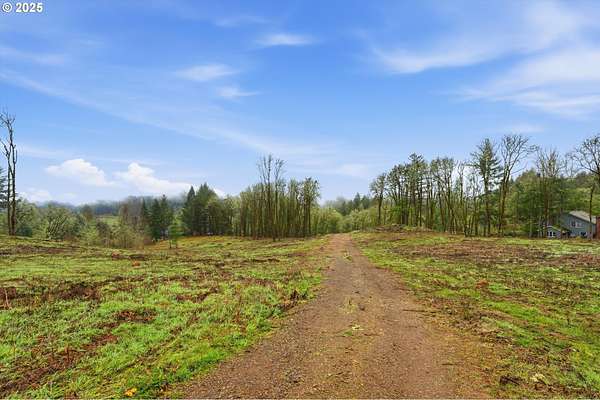 2.4 Acres of Residential Land for Sale in McMinnville, Oregon
