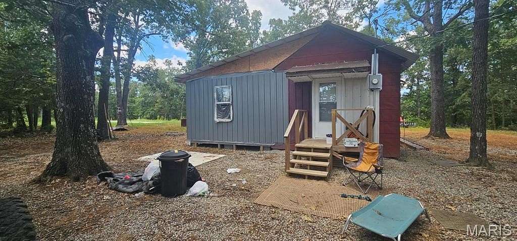 19.6 Acres of Recreational Land with Home for Sale in Perryville, Missouri