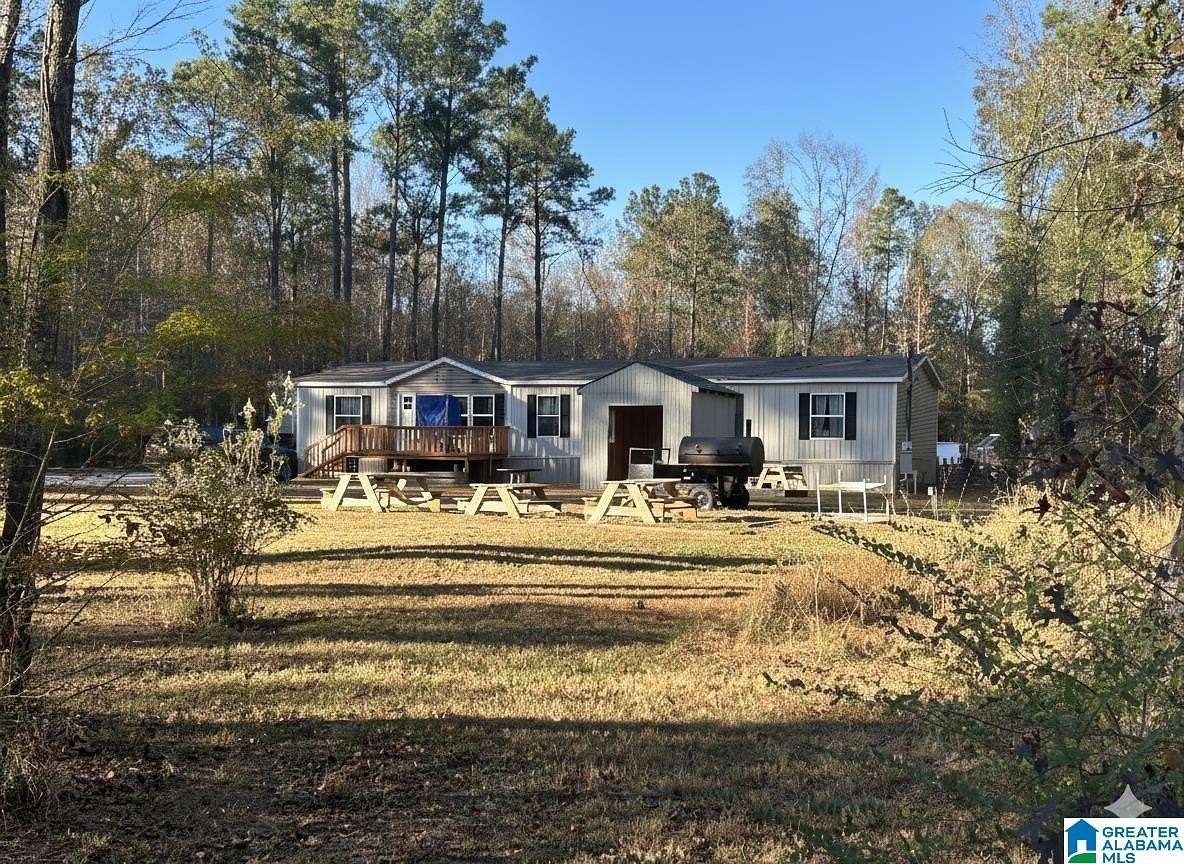 4 Acres of Residential Land with Home for Sale in Wilsonville, Alabama