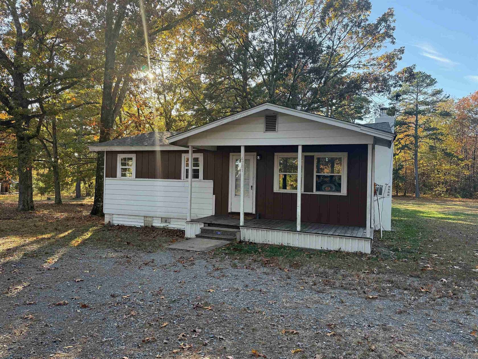 1.5 Acres of Residential Land with Home for Sale in Ida, Arkansas