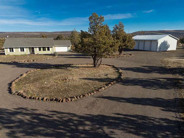 14.4 Acres of Recreational Land with Home for Sale in Prineville, Oregon