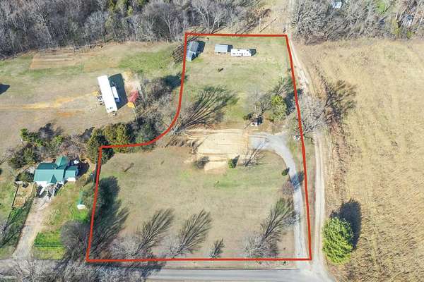 2 Acres of Residential Land for Sale in Midway, Tennessee