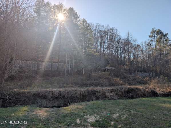 6 Acres of Land for Sale in Pineville, Kentucky