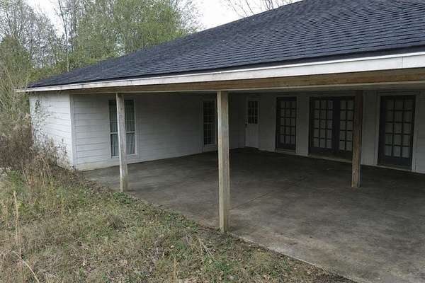 10 Acres of Land with Home for Sale in Warren, Texas