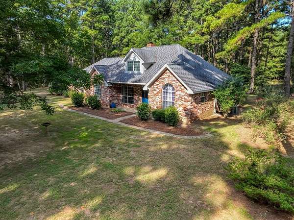 29.7 Acres of Land with Home for Sale in Palestine, Texas