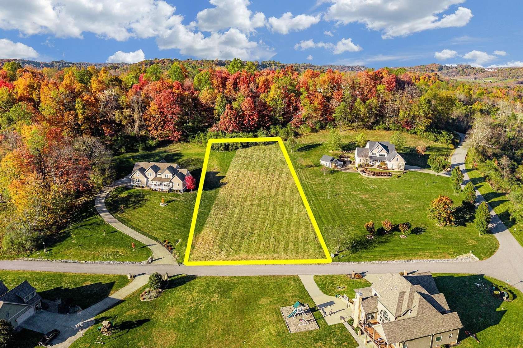 1 Acre of Residential Land for Sale in Morgantown, West Virginia