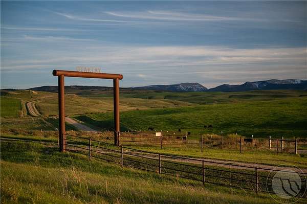 Residential Land with Home for Sale in Lewistown, Montana