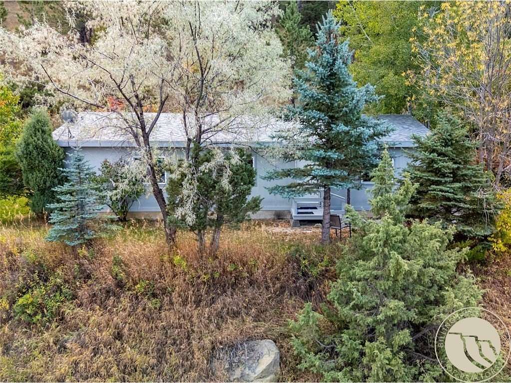 3 Acres of Residential Land with Home for Sale in Columbus, Montana