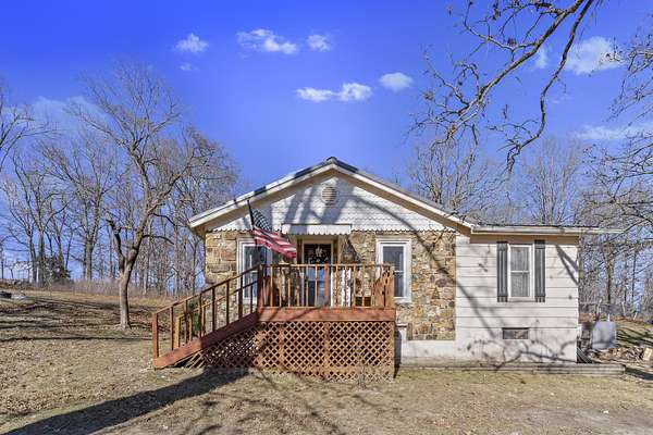 4.62 Acres of Residential Land with Home for Sale in Seymour, Missouri