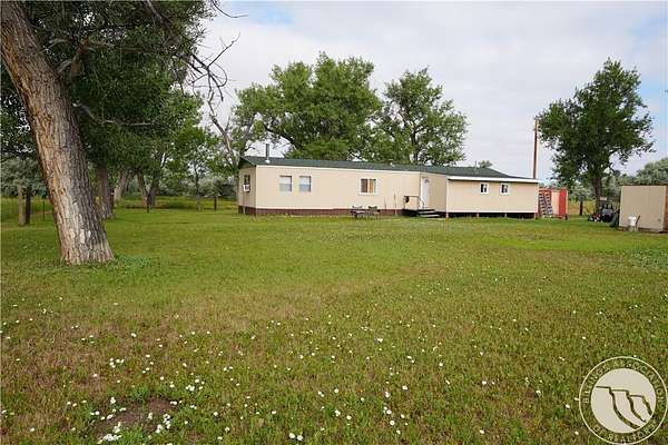 4.31 Acres of Residential Land with Home for Sale in Hardin, Montana