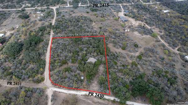 1.57 Acres of Improved Residential Land for Sale in Uvalde, Texas