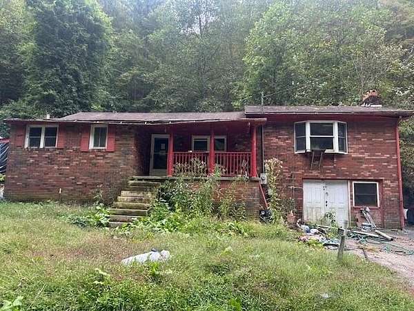 15 Acres of Land with Home for Sale in Raccoon, Kentucky