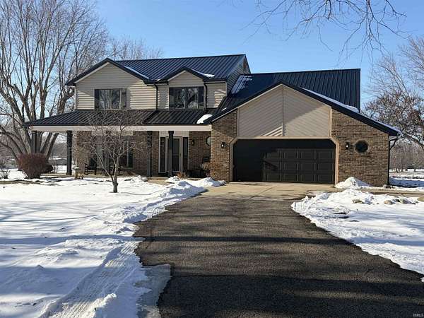 1.78 Acres of Residential Land with Home for Sale in Kendallville, Indiana