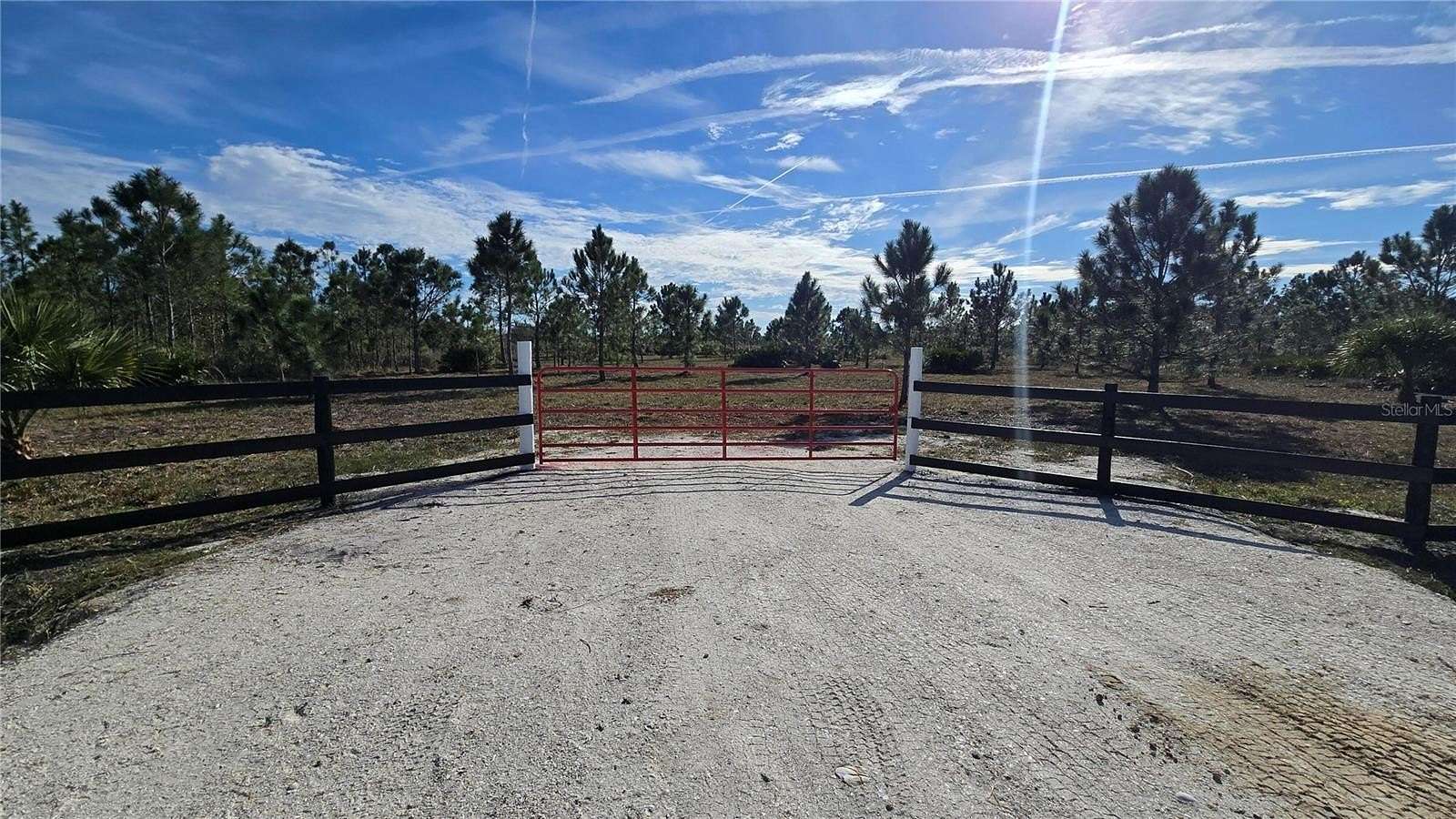 1.25 Acres of Residential Land for Sale in Okeechobee, Florida