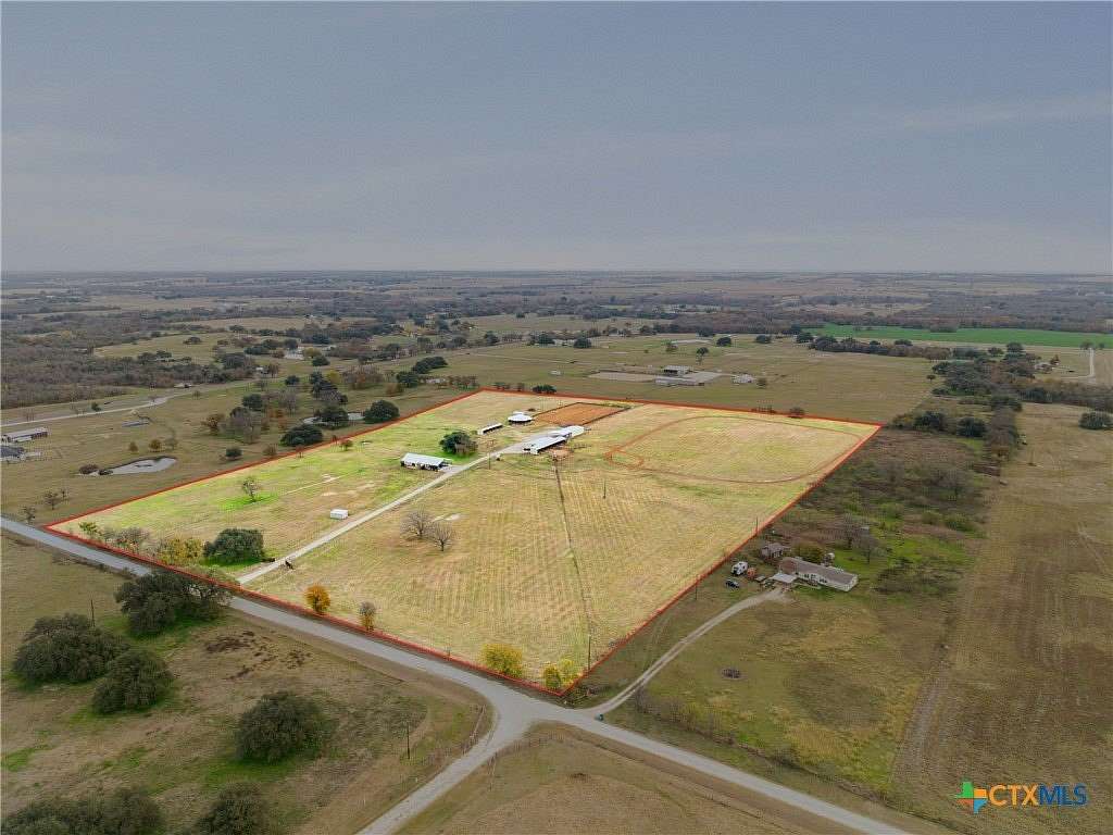 28 Acres of Land with Home for Sale in Chilton, Texas