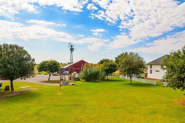 6 Acres of Land for Sale in Hydro, Oklahoma