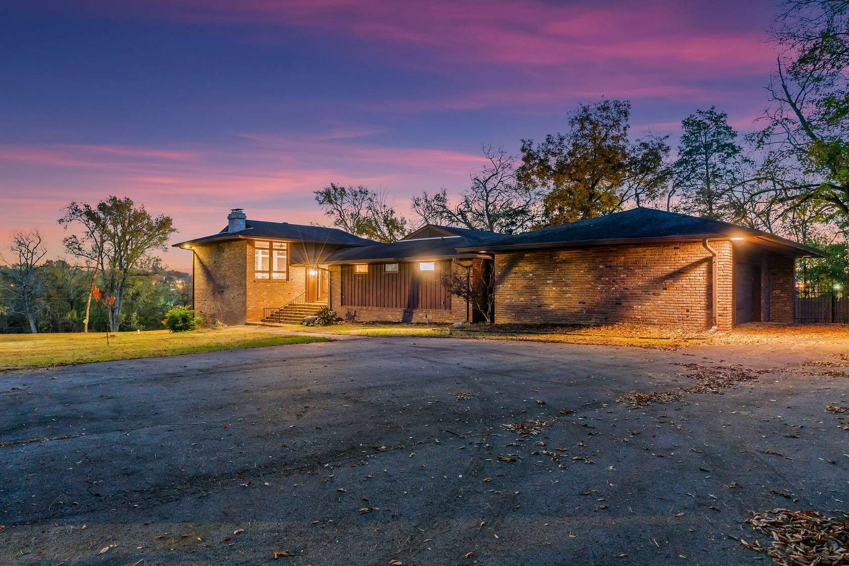 3.4 Acres of Land with Home for Sale in Lebanon, Tennessee