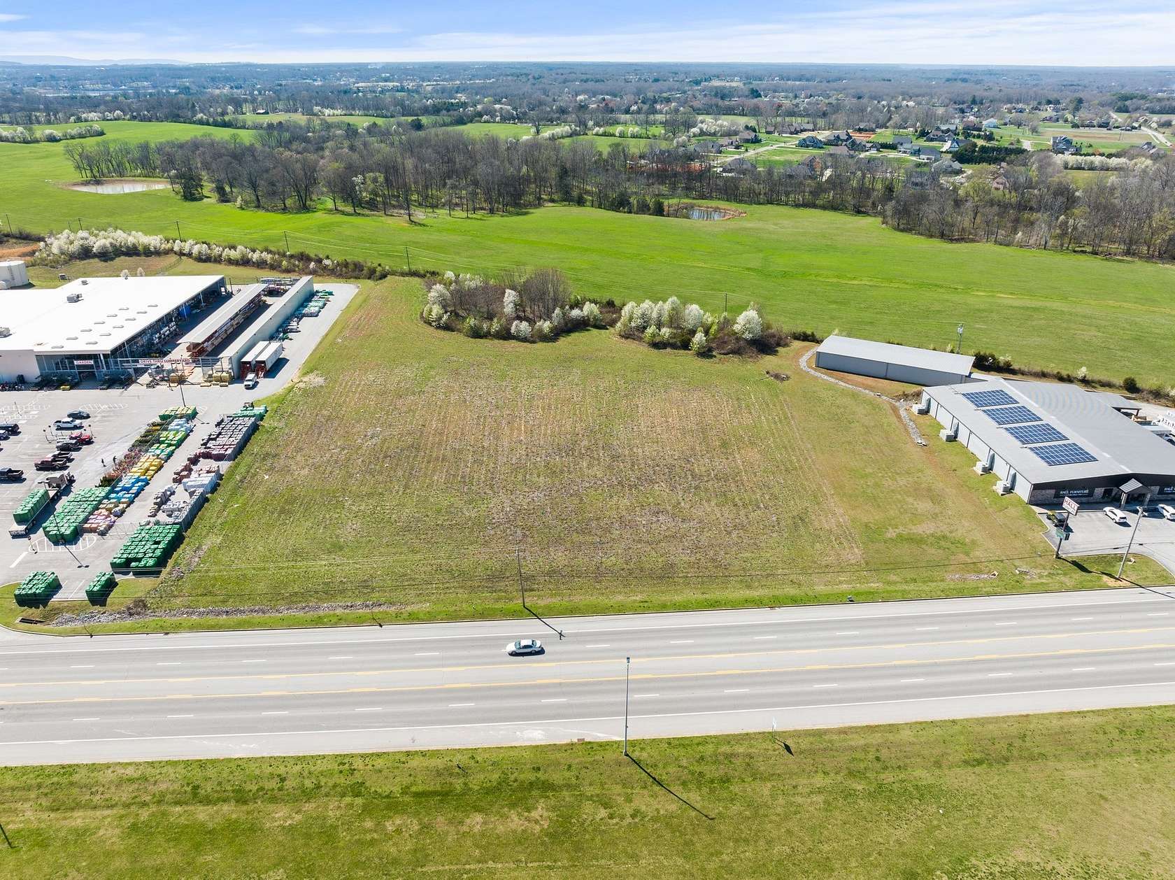 4.83 Acres of Mixed-Use Land for Sale in Winchester, Tennessee
