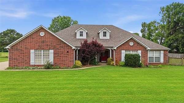 2.58 Acres of Land with Home for Sale in Okmulgee, Oklahoma