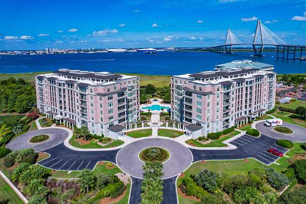 4 Acres of Residential Land with Home for Lease in Mount Pleasant, South Carolina