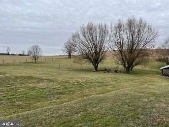 4.19 Acres of Residential Land with Home for Lease in Woodsboro, Maryland