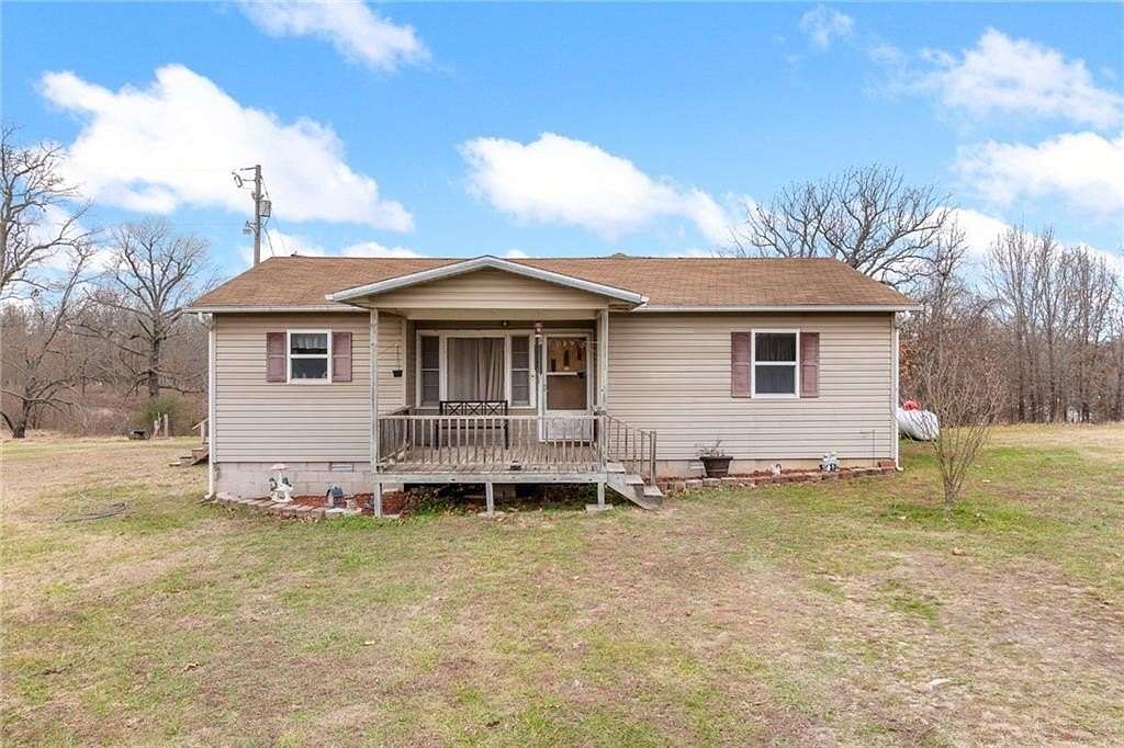 1.56 Acres of Residential Land with Home for Sale in Harrison, Arkansas