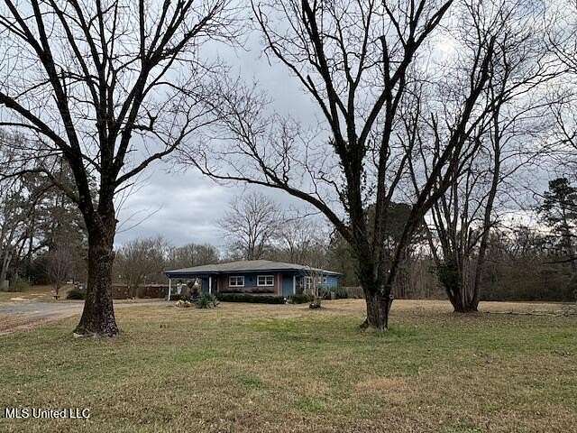 10.6 Acres of Land with Home for Sale in Utica, Mississippi