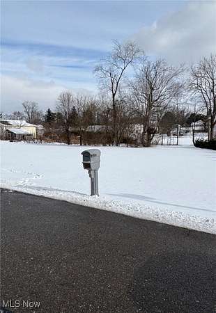 0.33 Acres of Commercial Land for Sale in Louisville, Ohio