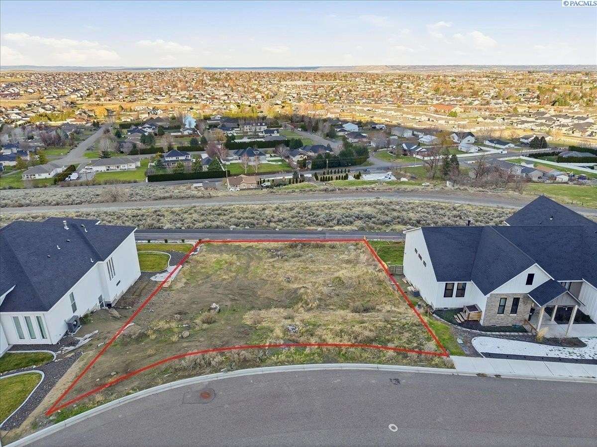 0.32 Acres of Residential Land for Sale in West Richland, Washington