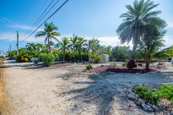 Residential Land for Sale in Ramrod Key, Florida